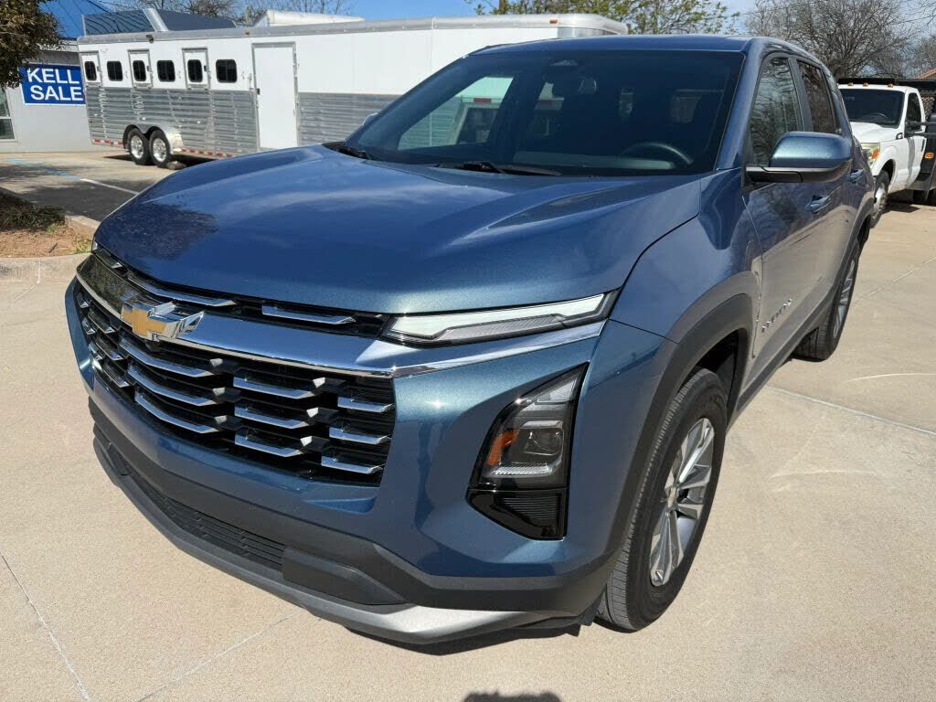 2025 CHEVROLET Equinox
