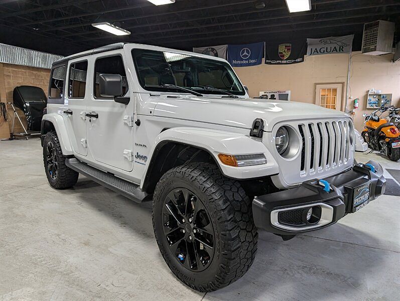 2023 JEEP Wrangler