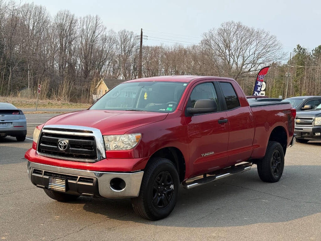 2011 TOYOTA Tundra