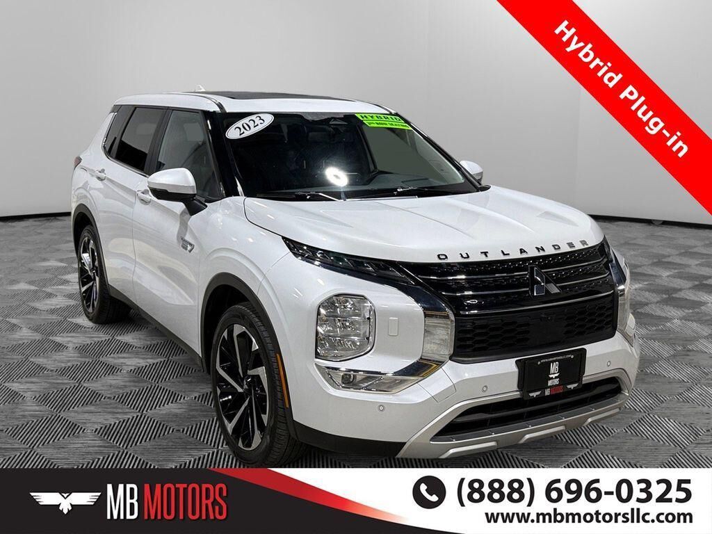 2023 MITSUBISHI Outlander