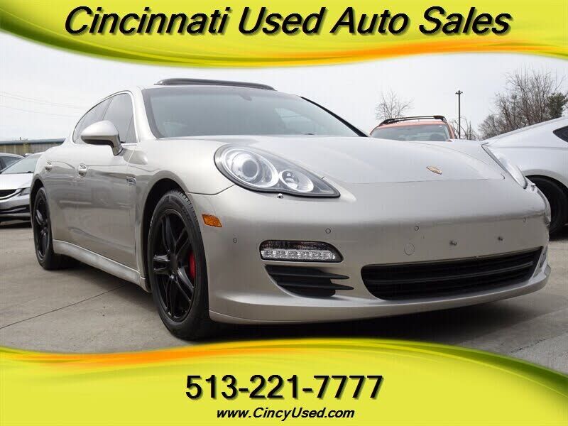 2010 PORSCHE Panamera