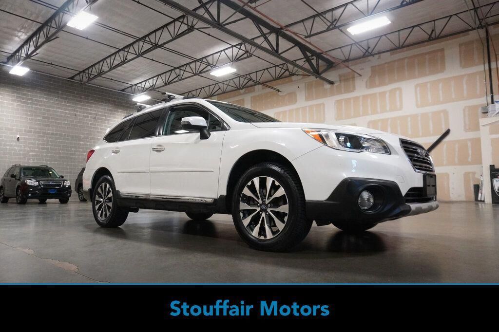 2017 SUBARU Outback