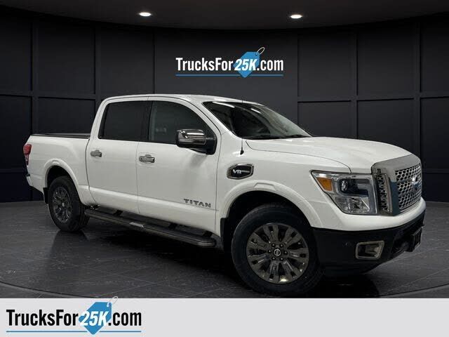 2017 NISSAN Titan