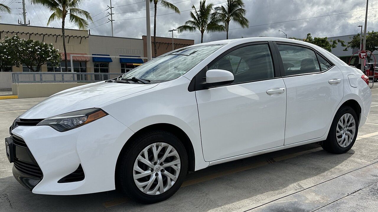 2017 TOYOTA Corolla