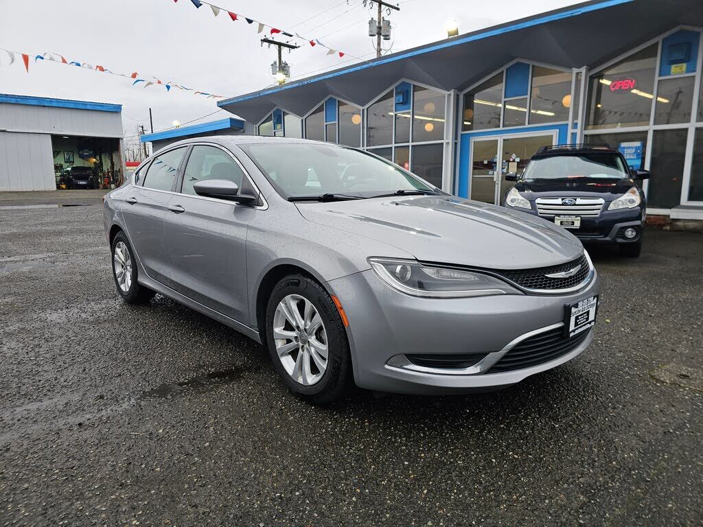 2015 CHRYSLER 200