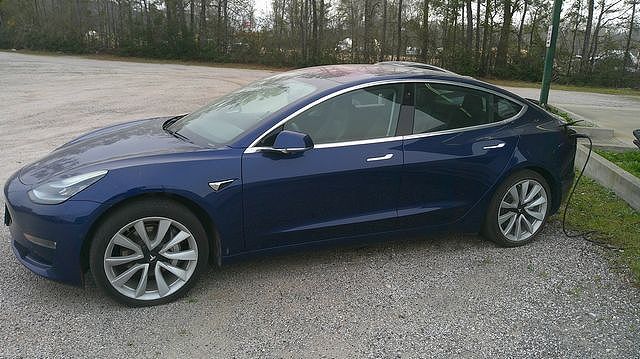 2018 TESLA Model 3