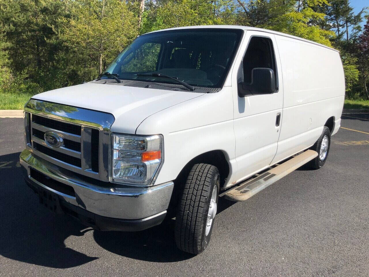 2013 FORD E-250