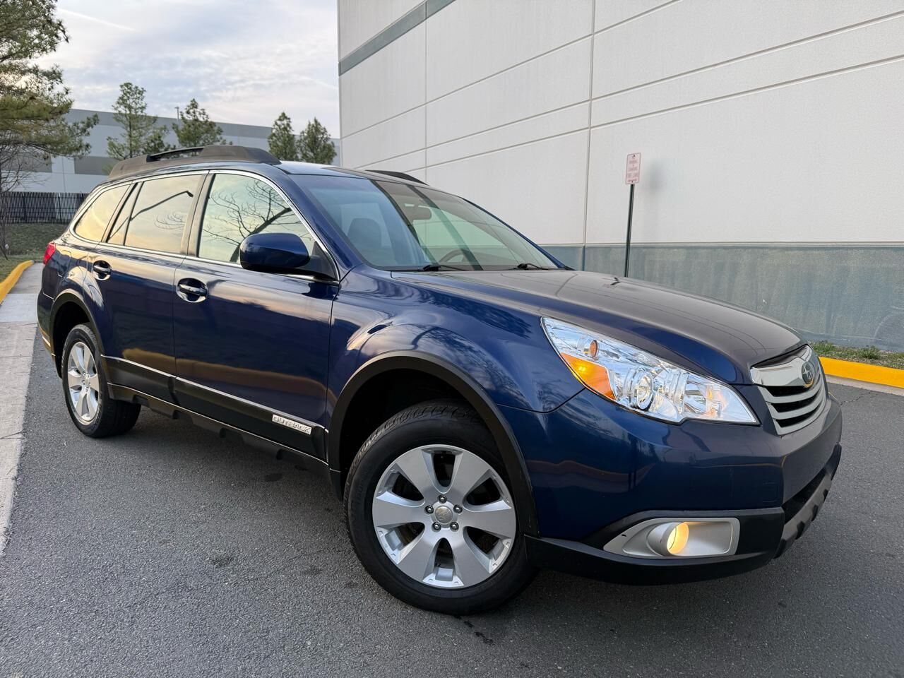 2010 SUBARU Outback