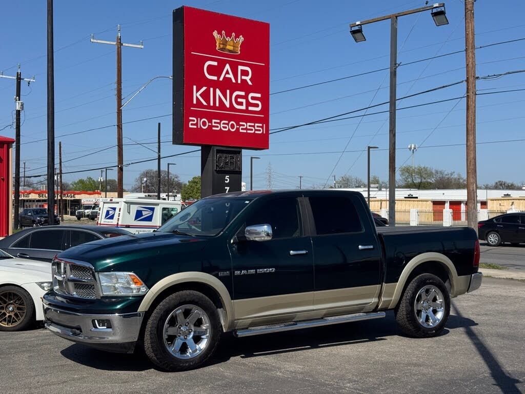 2011 DODGE Ram