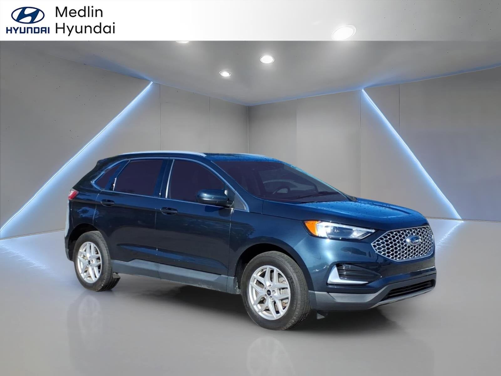 2023 FORD Edge