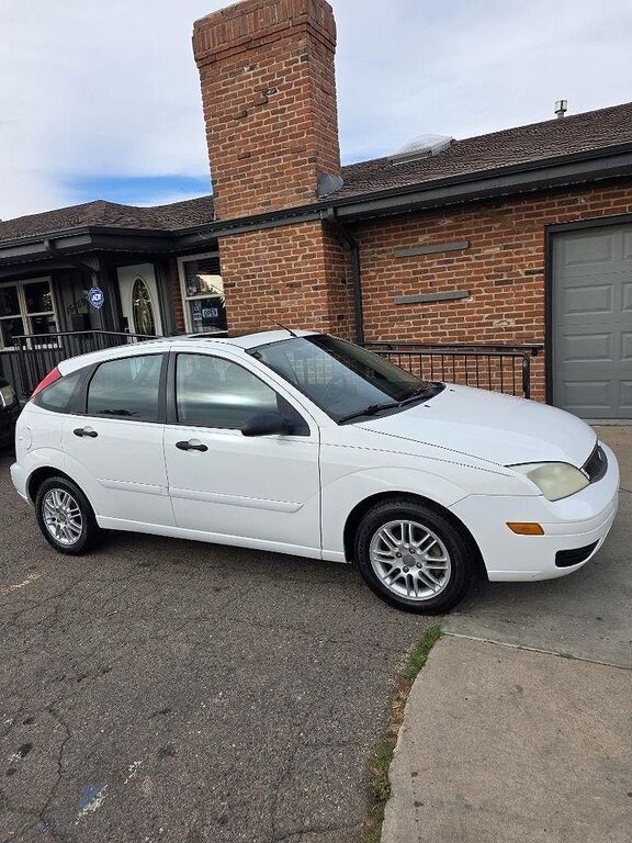 2005 FORD Focus