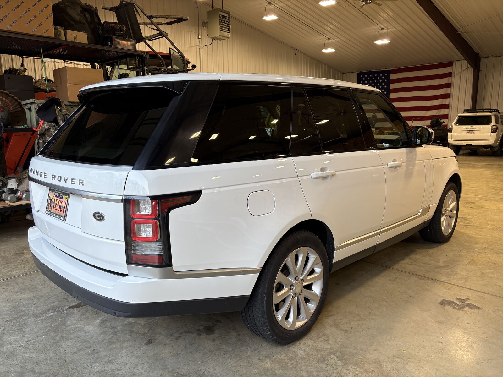 LAND ROVER