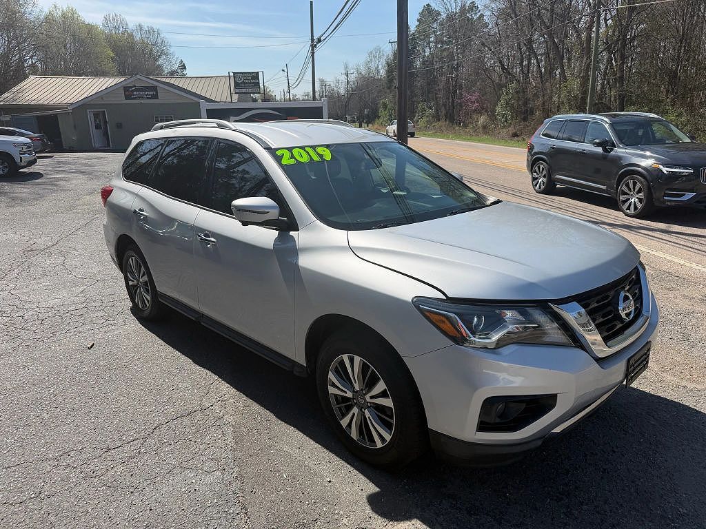 2019 NISSAN Pathfinder