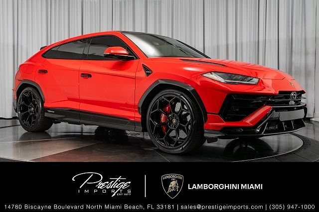 2023 LAMBORGHINI URUS