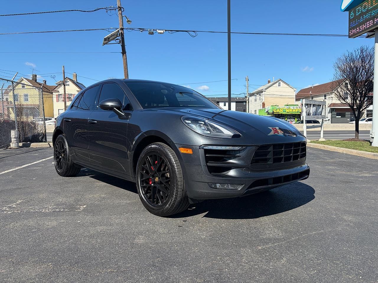 2017 PORSCHE Macan