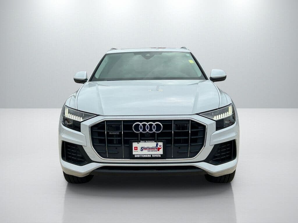 2023 Audi Q8