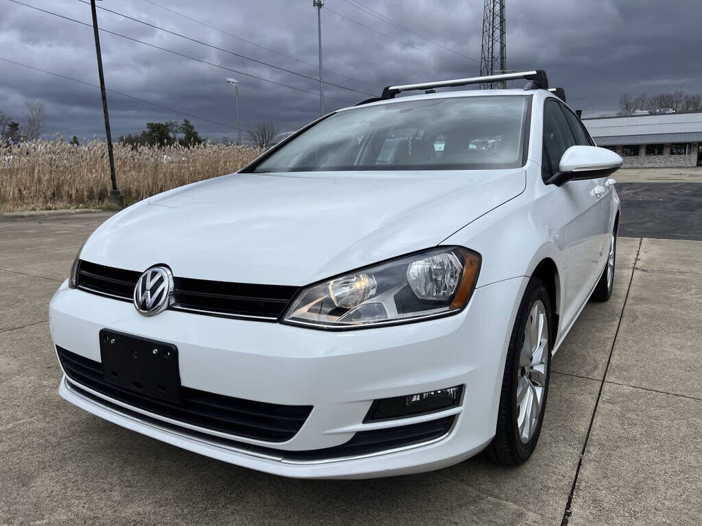 2016 VOLKSWAGEN Golf SportWagen