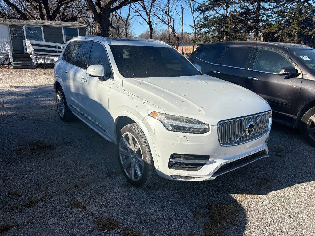 2016 VOLVO XC90