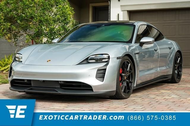 2024 PORSCHE Taycan