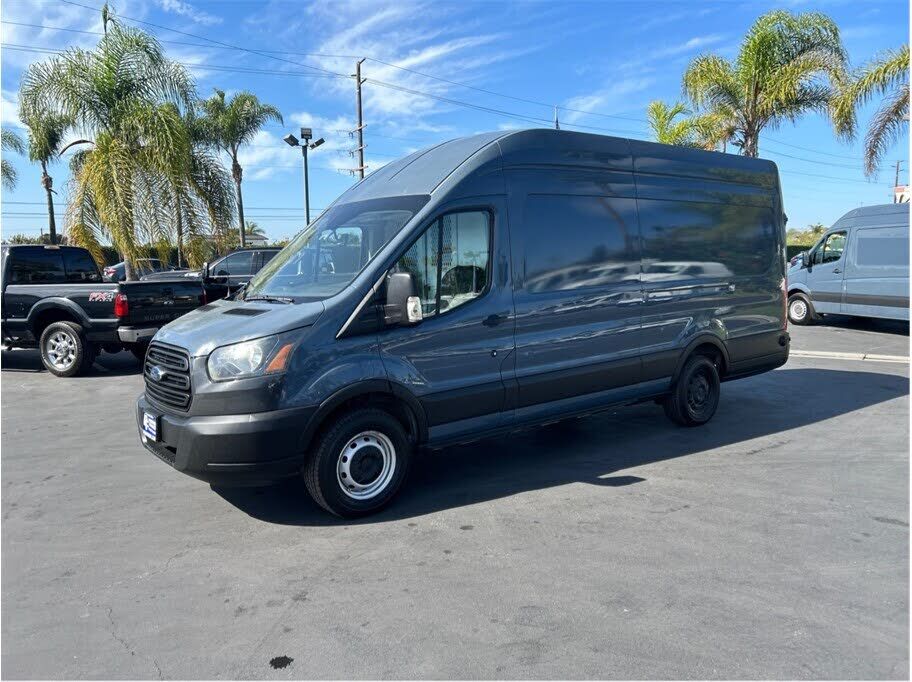 2019 FORD Transit