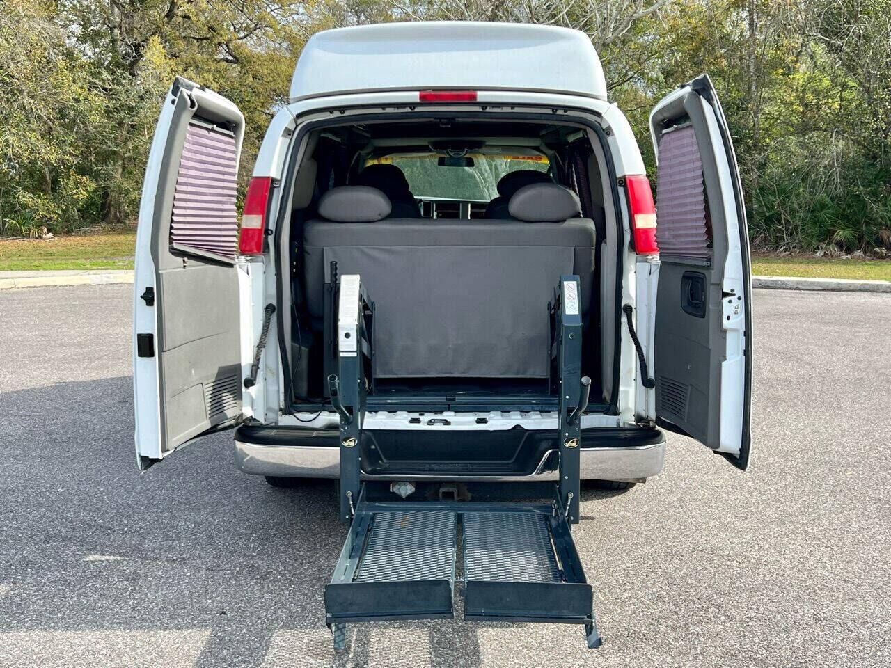 2004 CHEVROLET Express