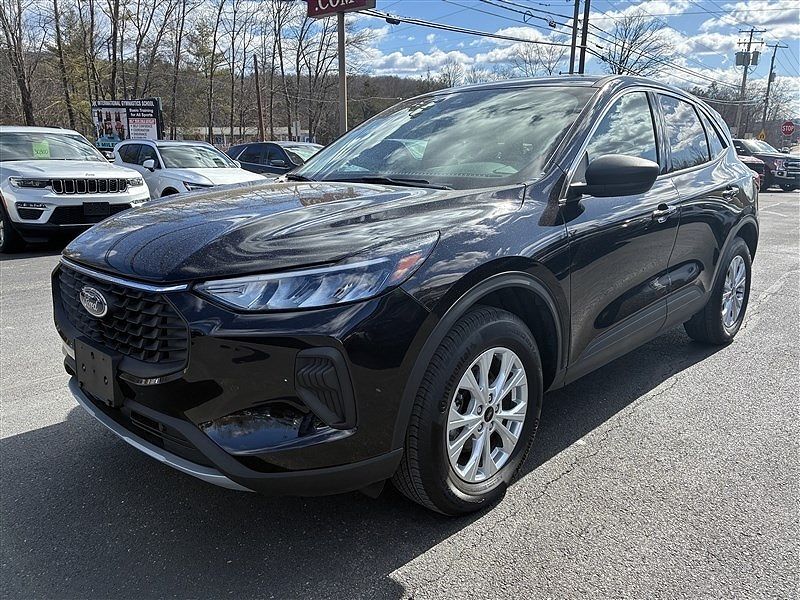 2024 FORD Escape