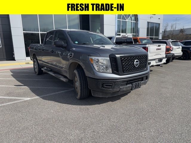 2017 NISSAN Titan