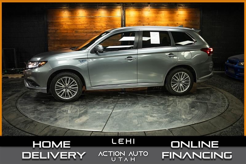 2022 MITSUBISHI Outlander