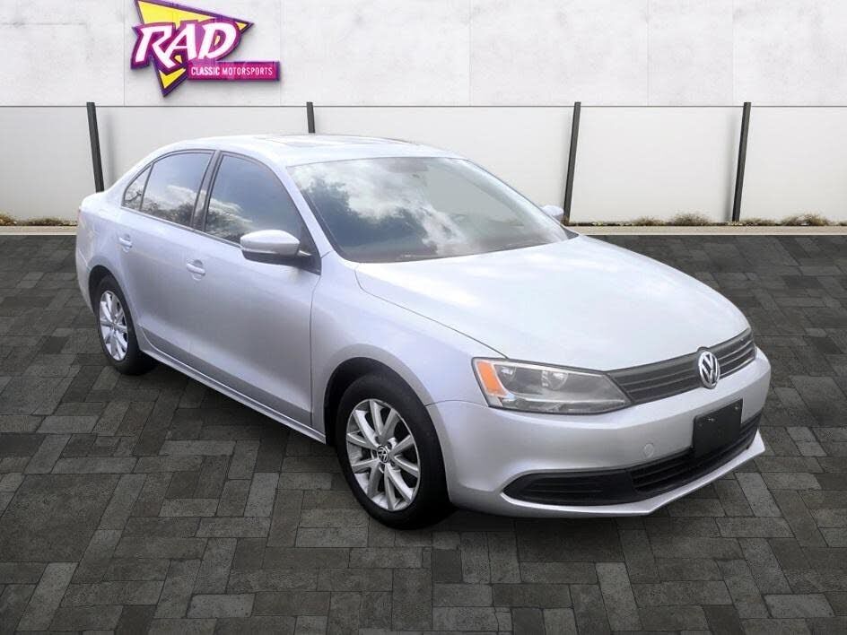 2011 VOLKSWAGEN Jetta