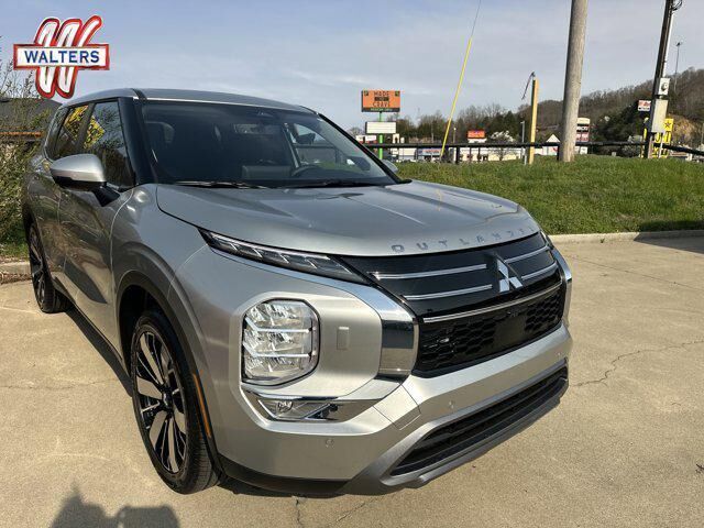 2026 MITSUBISHI Outlander