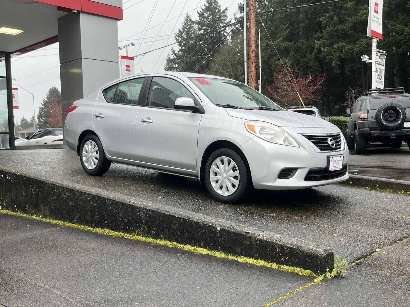 2012 NISSAN Versa