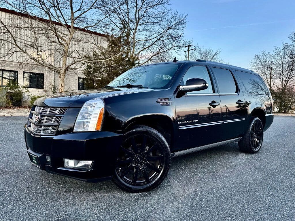2014 CADILLAC Escalade