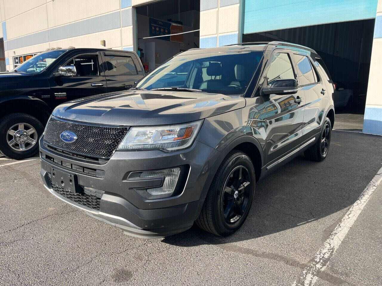 2017 FORD Explorer