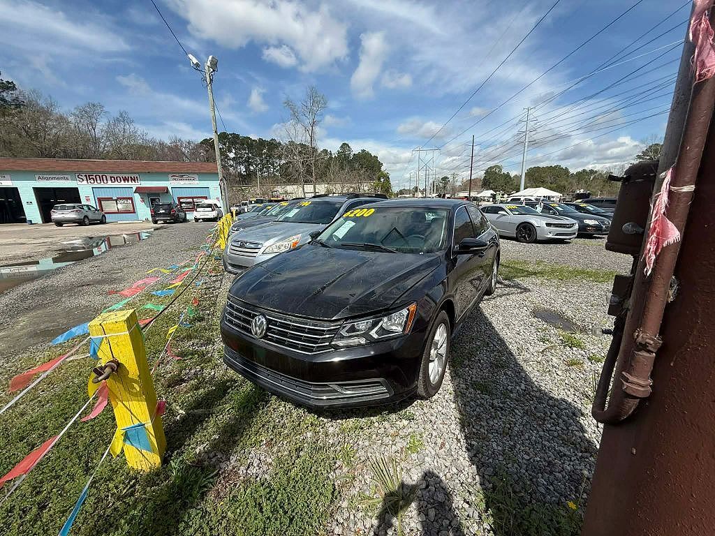 2016 VOLKSWAGEN Passat