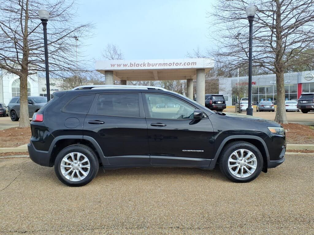 2021 JEEP Cherokee