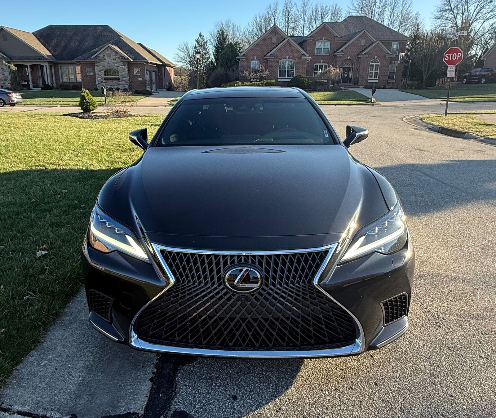 2022 LEXUS LS