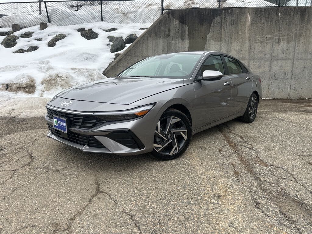 2025 HYUNDAI Elantra