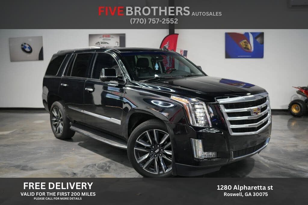 2017 CADILLAC Escalade