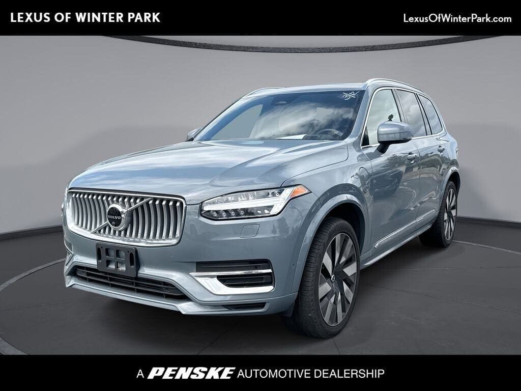 2023 VOLVO XC90