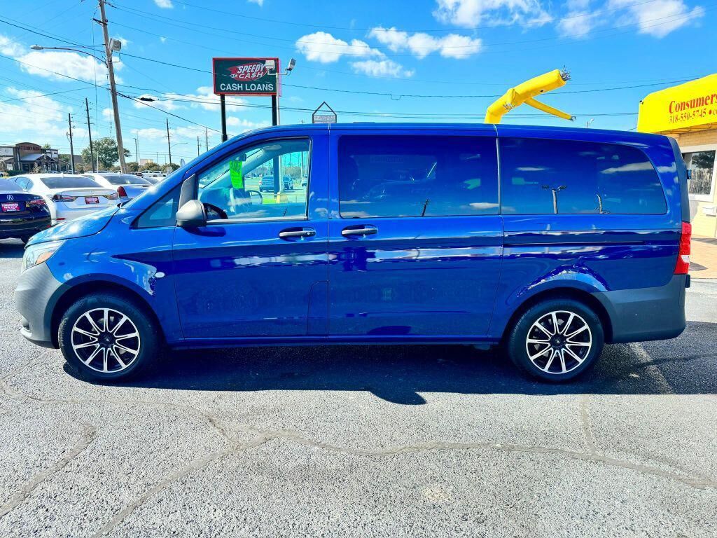 2016 Mercedes-Benz METRIS