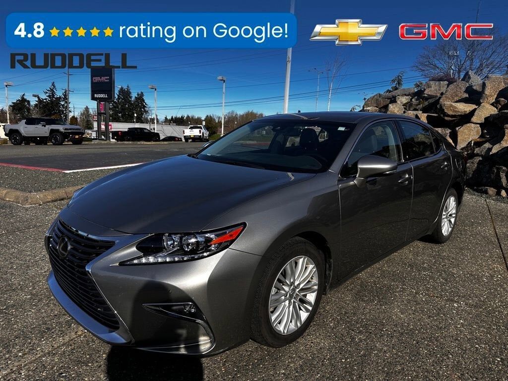 2017 LEXUS ES