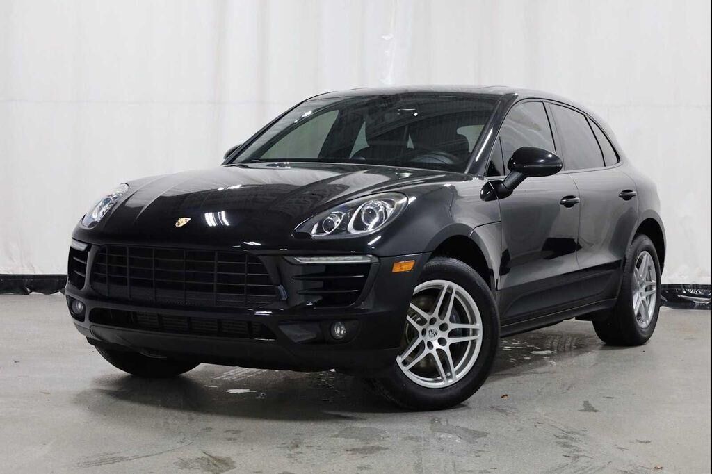 2018 PORSCHE Macan
