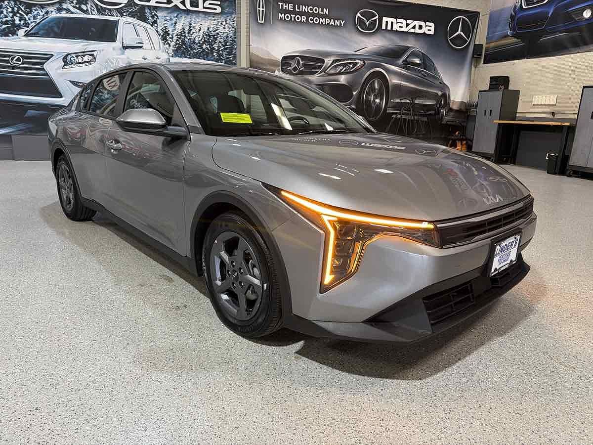 2025 KIA K4