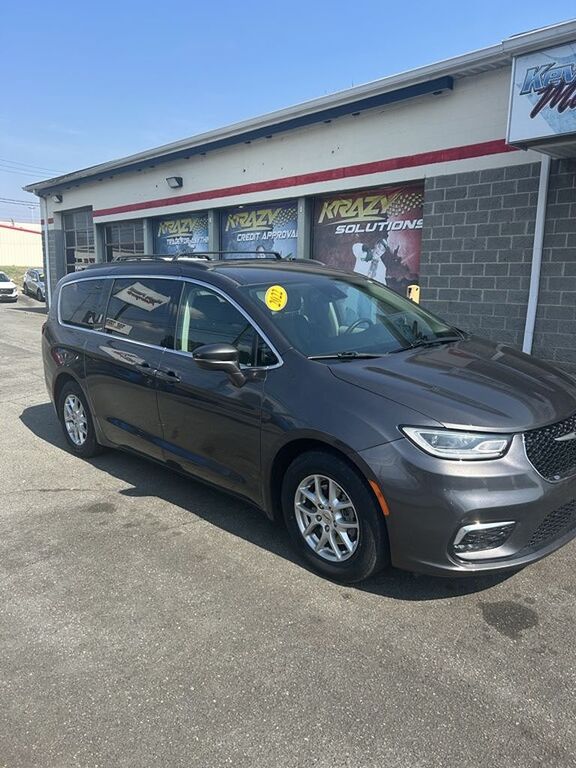2022 CHRYSLER Pacifica