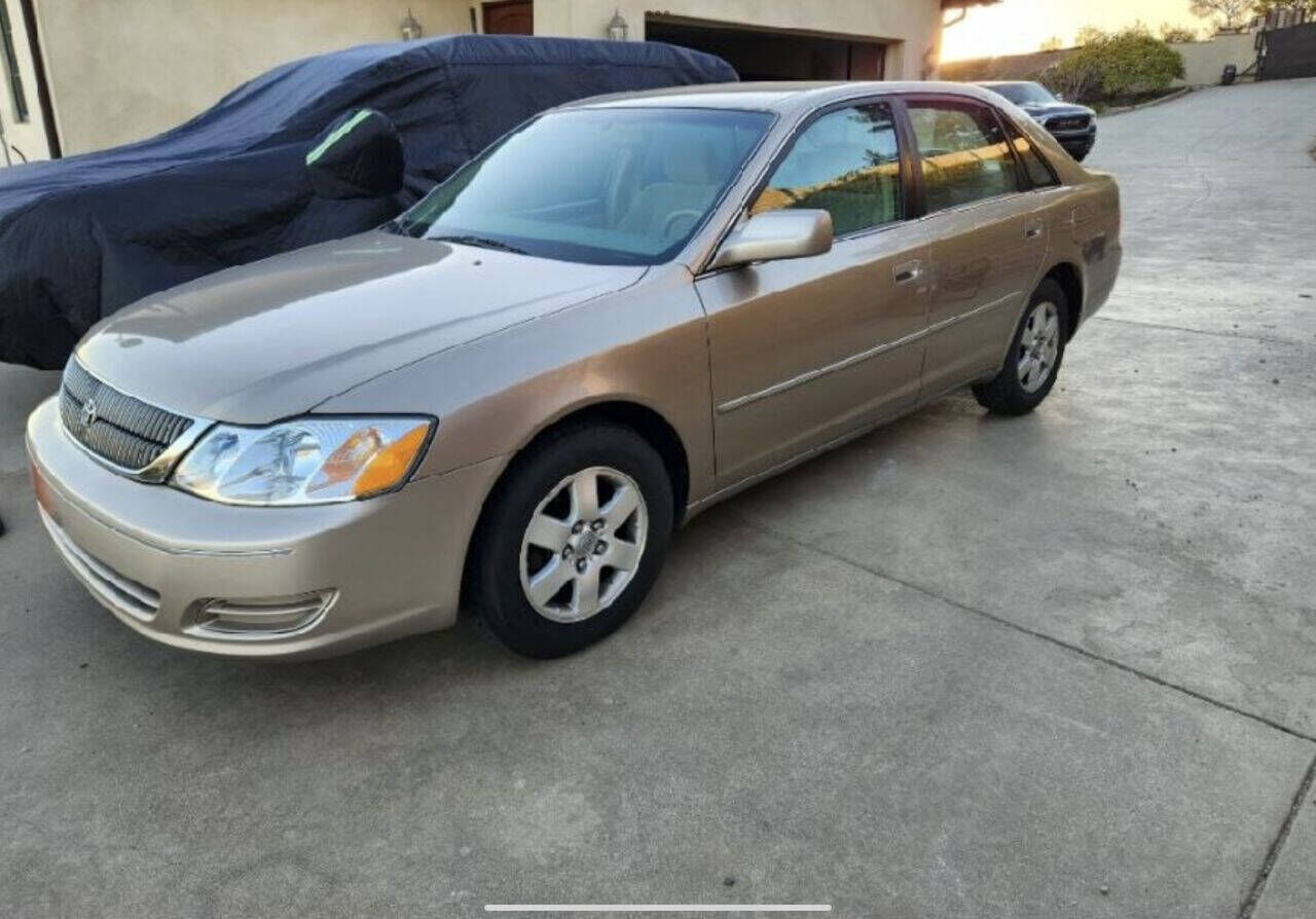 2002 TOYOTA Avalon