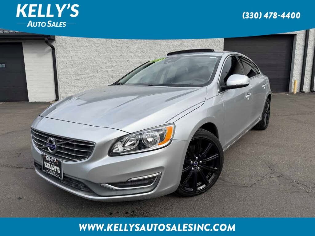 2017 VOLVO S60