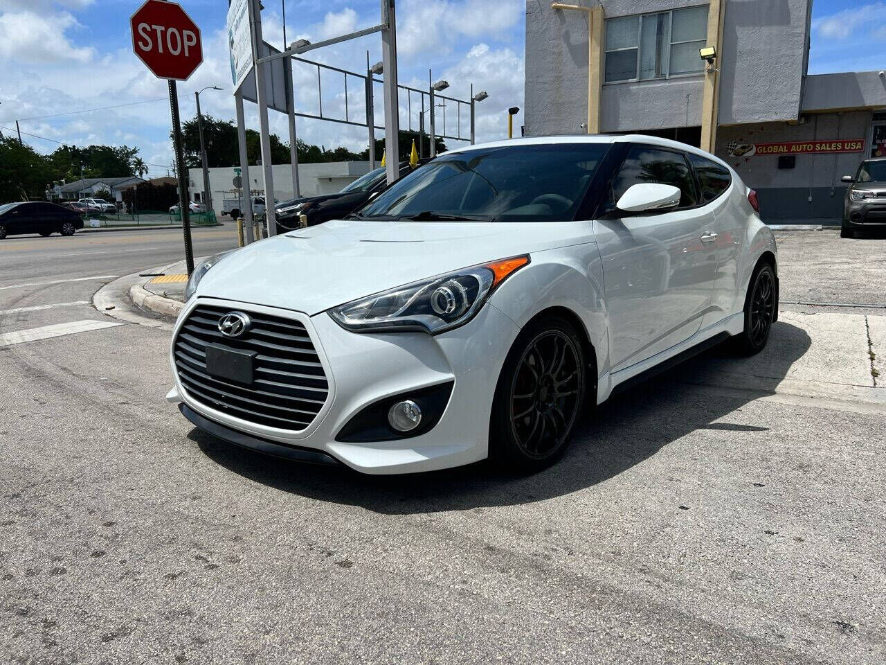 2013 HYUNDAI Veloster