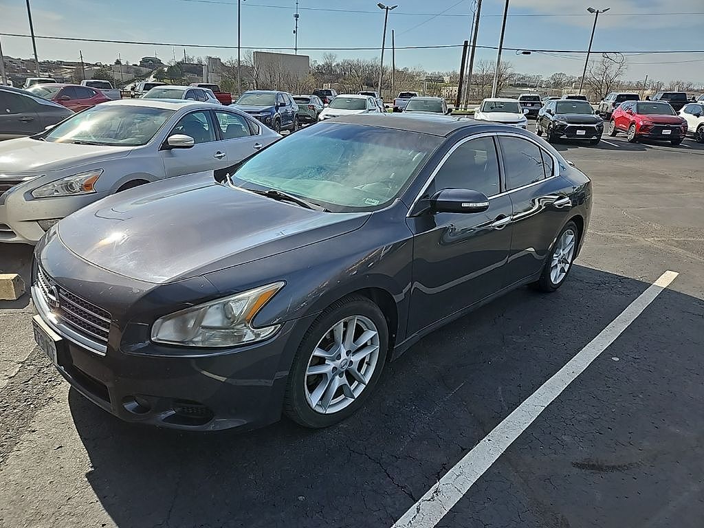 2010 NISSAN Maxima