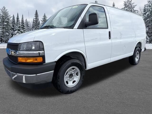 2026 CHEVROLET Express