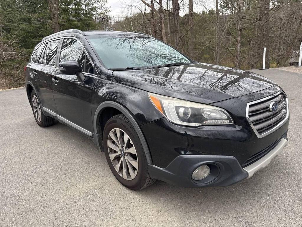 2017 SUBARU Outback